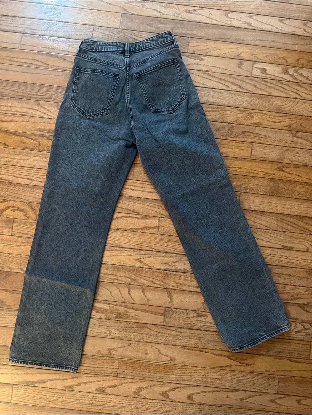 Abercrombie & Fitch Curve Love High-Rise 90s Relaxed Jean— Dark Grey - Picture 2 of 4